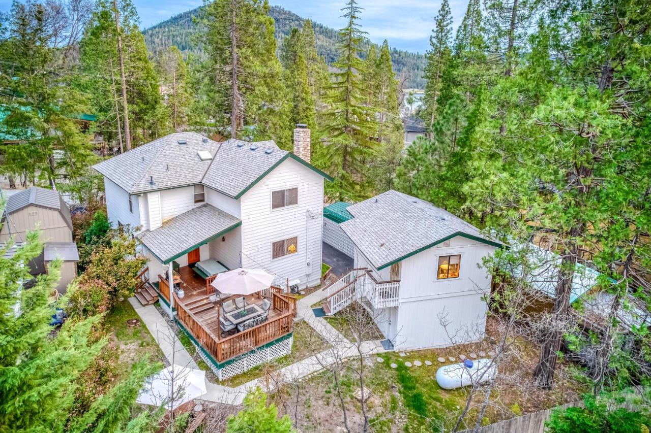 Black Bear Cabin بحيرة باس المظهر الخارجي الصورة