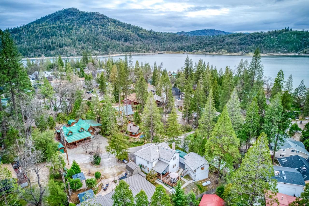 Black Bear Cabin بحيرة باس المظهر الخارجي الصورة